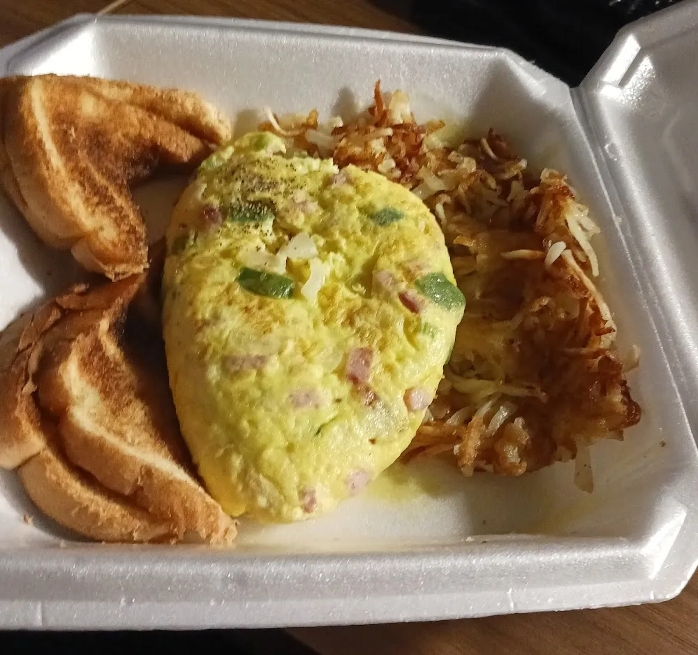 Denver Omelet with Hashbrowns and Toast